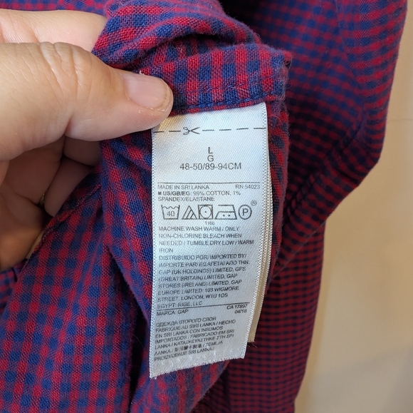 GAP For Good Cotton Oxford Red Blue Checkered Button Down Men's Large - Picture 8 of 11